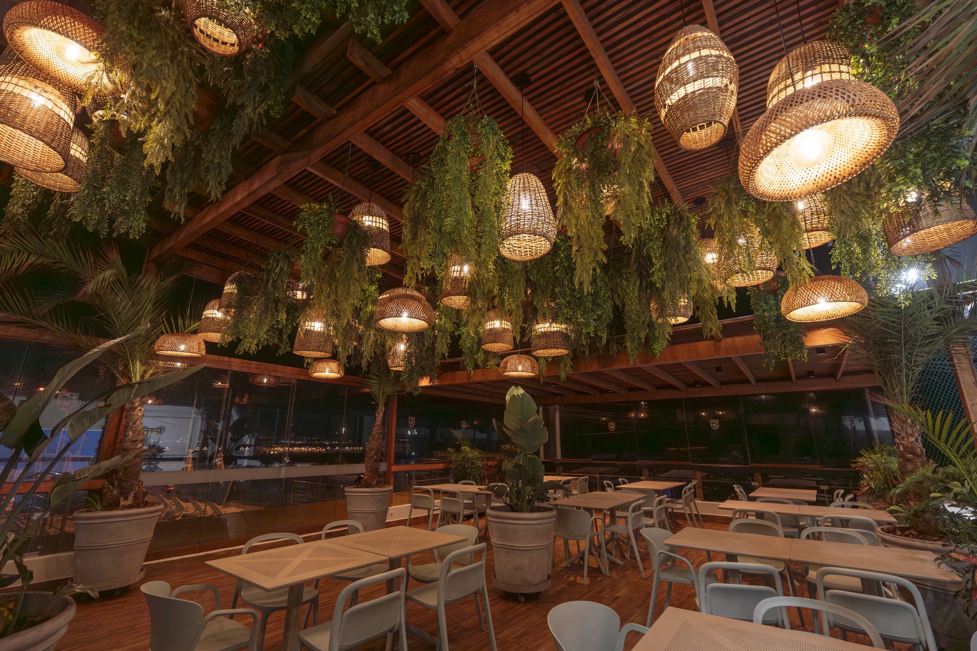 Club Terrazas — Makaha Sunset — 20